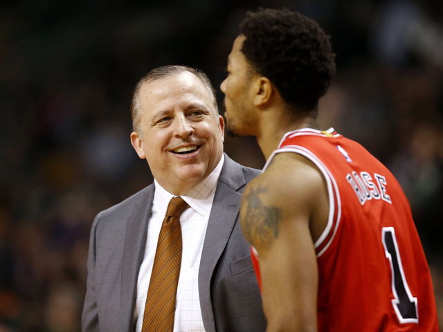 Thibodeau expects to coach Bulls next season, Rose wants him back
