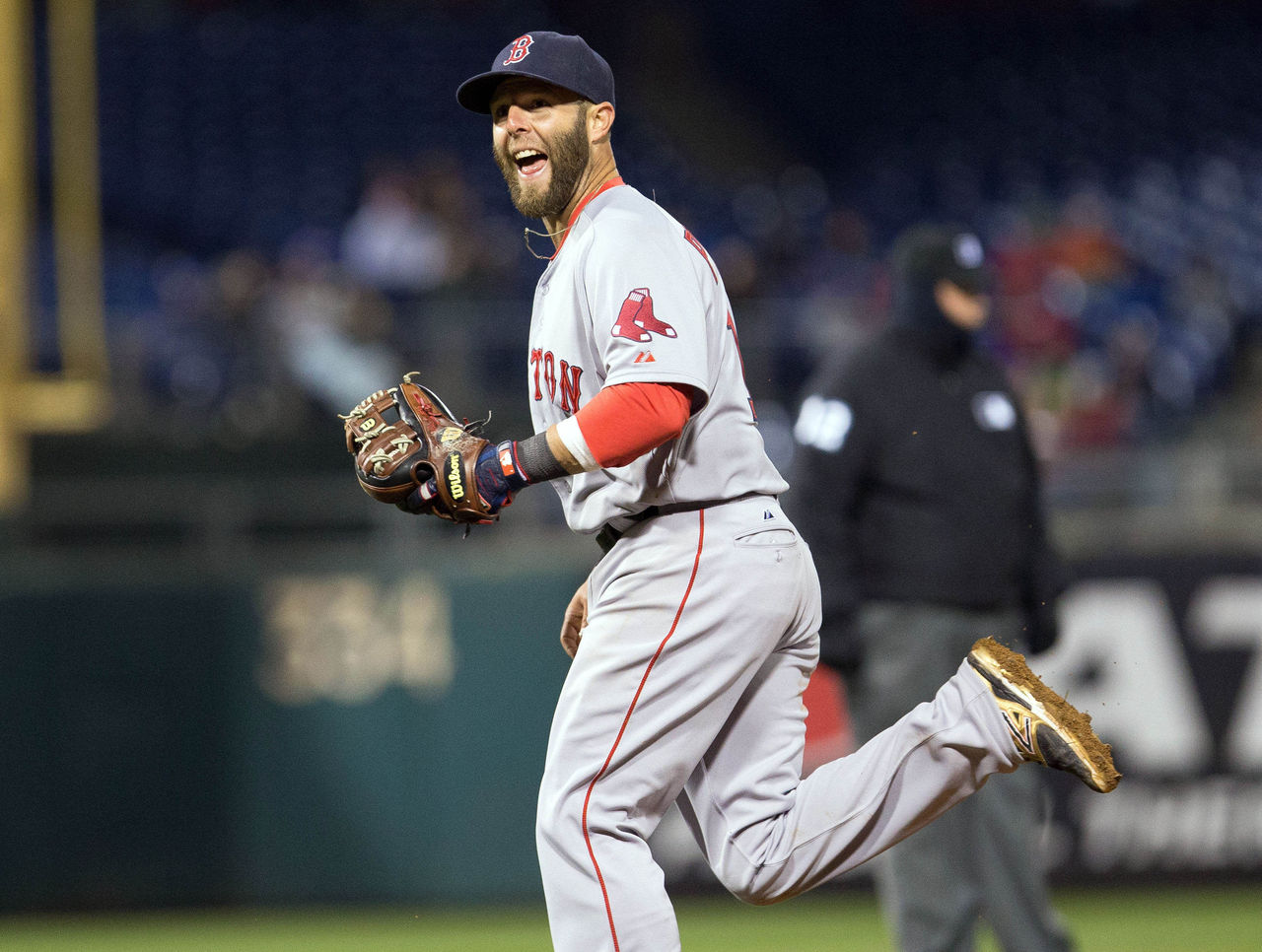 VIDEO: Dustin Pedroia makes incredible heads up play in Red Sox