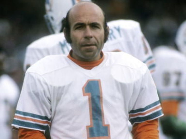 Former Dolphins kicker Garo Yepremian dies at 70