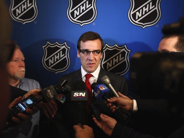 Former Capitals GM McPhee reportedly among 4 candidates for Maple Leafs job