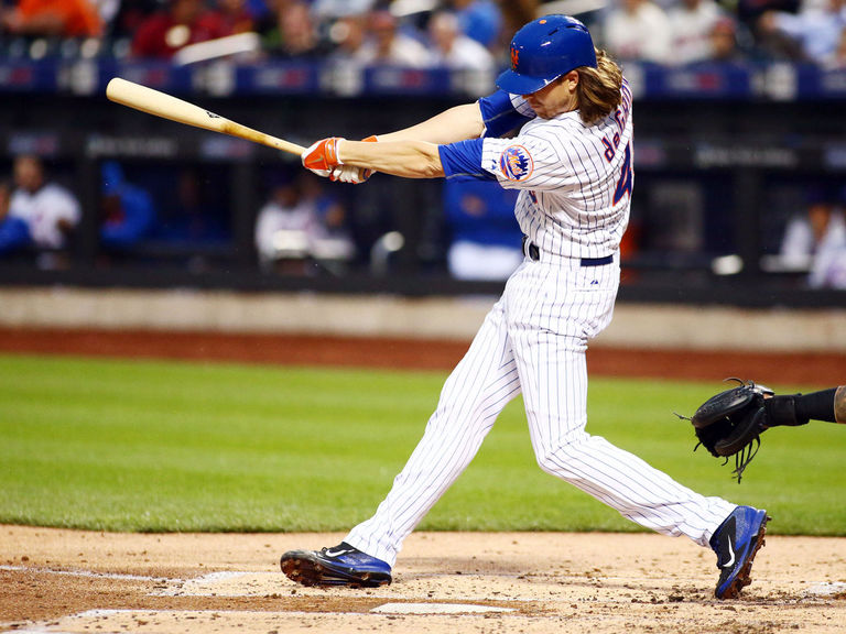 Mets pitcher deGrom sparks 10run 4th to help snap 5game skid