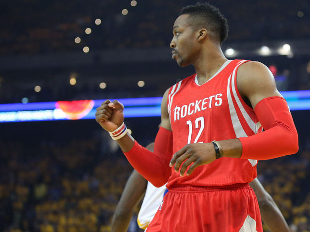 Rockets' Howard says knee is 'feeling better,' plays in Game 3