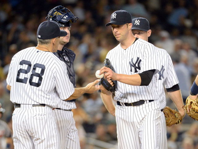 Reeling Yankees suffer 10th loss in 11 games after Rangers sweep