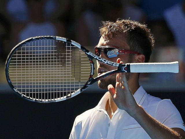 VIDEO: Janowicz and Hamou's awkward post-match handshake