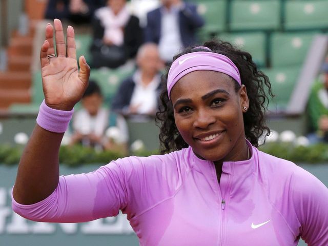 VIDEO: Serena Williams survives laughing fit on way to Round 1 victory