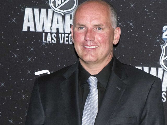 Blues' Armstrong addresses report that team had interest in Babcock