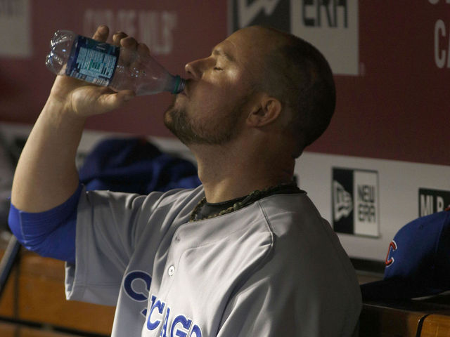 Cubs' Lester sets MLB record by starting his career 0-for-59 at the plate