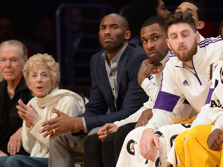 Kobe Bryant sets another record on the real estate market