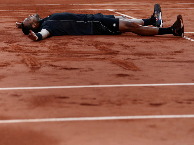 French Open Day 10: Wawrinka upsets Federer; Ivanovic, Safarova, Tsonga into semis