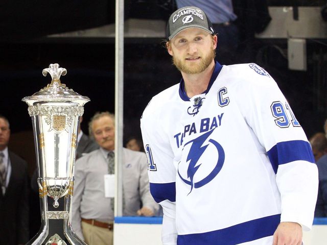 Yzerman intent on signing Stamkos to extension after Stanley Cup Final