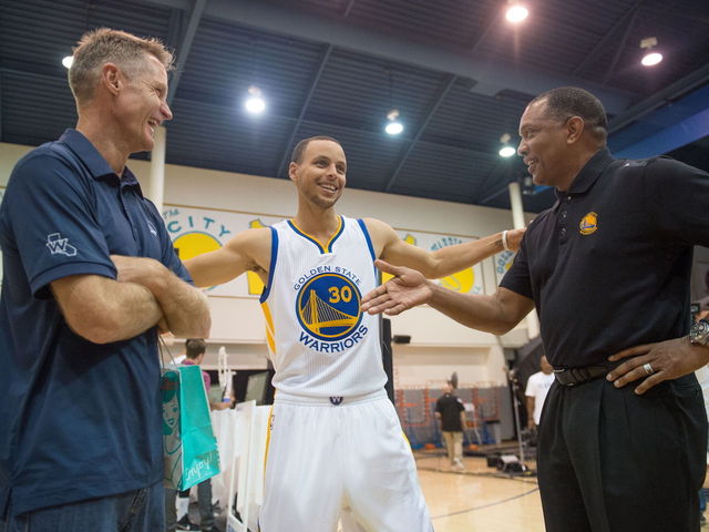 Warriors staff played hilarious, Pelicans-related prank on Alvin Gentry