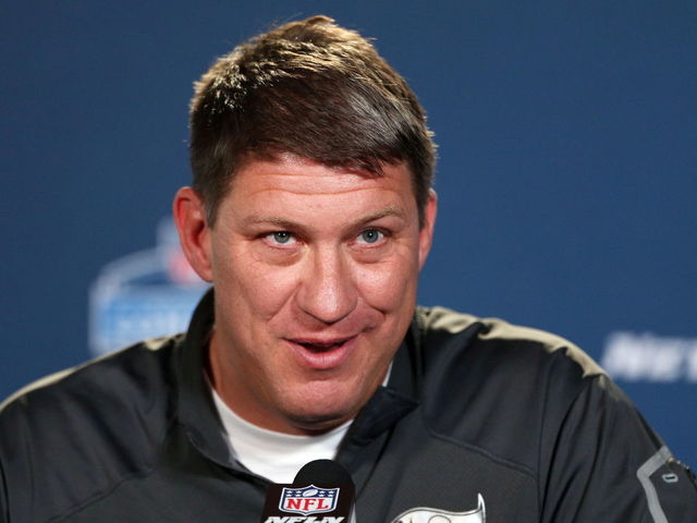 Report: Buccaneers in talks to move back in draft, perhaps out of 1st round