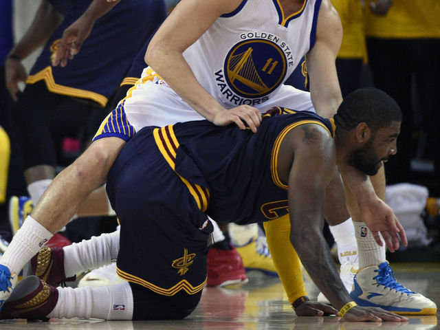 Kyrie Irving set for MRI after leaving Game 1 with knee injury: 'I'm a little worried'