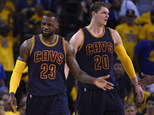 LeBron on Warriors' defense: 'You don't let me get 40, I go get 40'