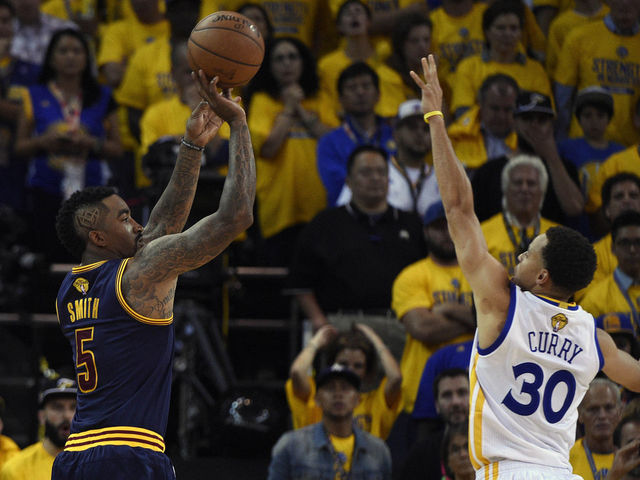 Cavs' Game 1 notes: J.R. rues shot selection, team bus left without Dellavedova