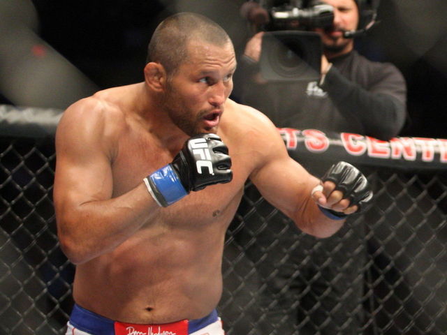 UFC Fight Night 68: Henderson smashes Boetsch; Rothwell submits Mitrione