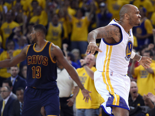 VIDEO: Mo Speights blows fastbreak dunk
