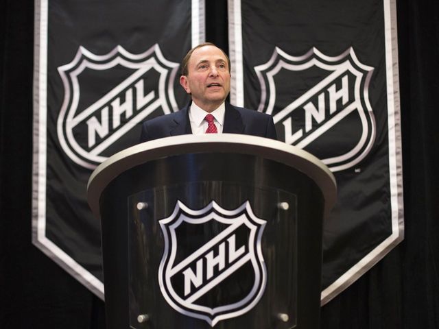 Bettman refuses to get in public debate with U.S. Senator regarding concussions