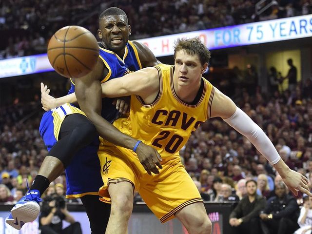 Cavaliers' Mozgov out six weeks following arthroscopic knee surgery