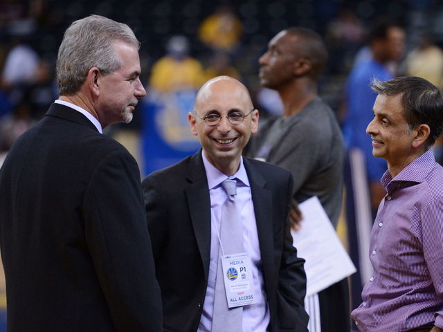 Report: Kings GM Pete D'Alessandro accepts front office job with Nuggets