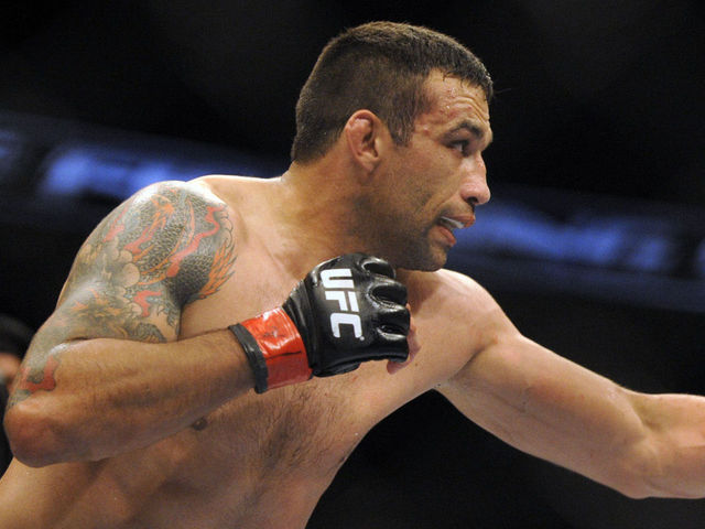 Werdum not amused by McGregor's antics: 'Be quiet'