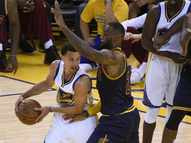 NBA Finals: Curry and LeBron continue to trade impossible buckets (VIDEO)