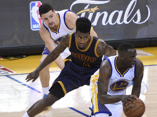 Cavaliers' Iman Shumpert dealing with multiple injuries