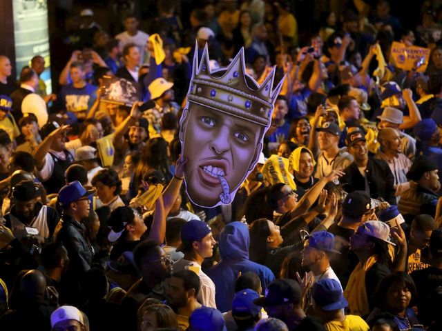 PHOTOS: Warriors fans celebrate championship