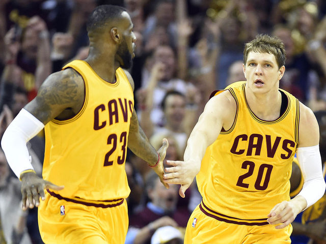 Report: Cavs pick up Mozgov's 2015-16 option