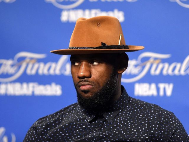 Nike ad imagines James, Cavs winning title: 'Except this isn't Hollywood. It's Cleveland'