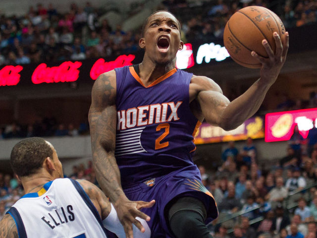 Report: Suns shopping Eric Bledsoe, have had talks with Knicks