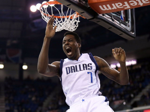 Report: Aminu to visit several teams including Knicks, Raptors