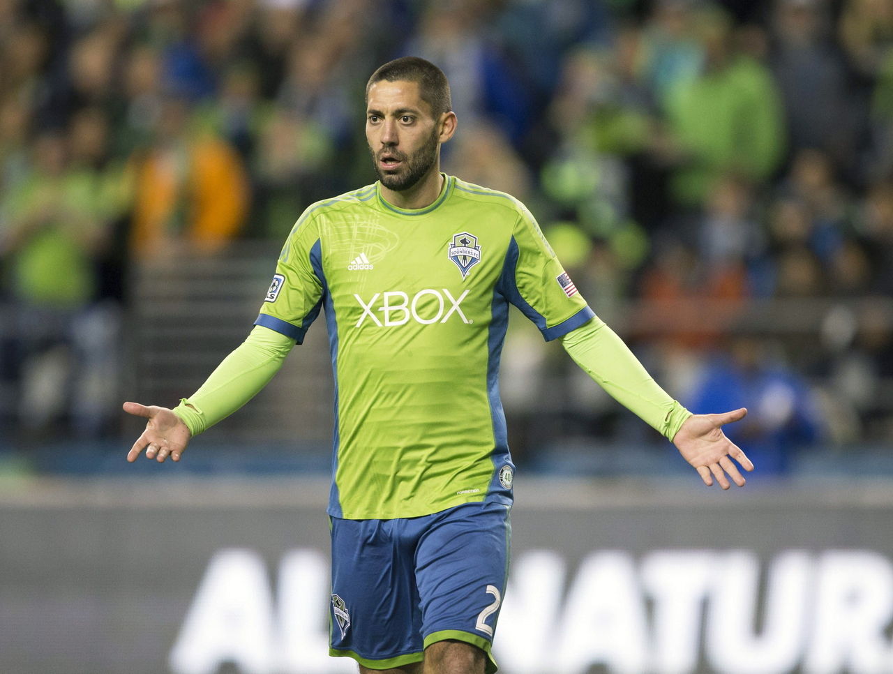 Obafemi Martins, Clint Dempsey lead Sounders in rout over Revs - SBI Soccer