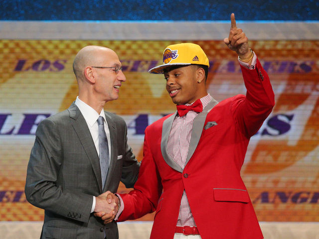 Lakers' Russell: Kobe Bryant 'was my Michael Jordan'
