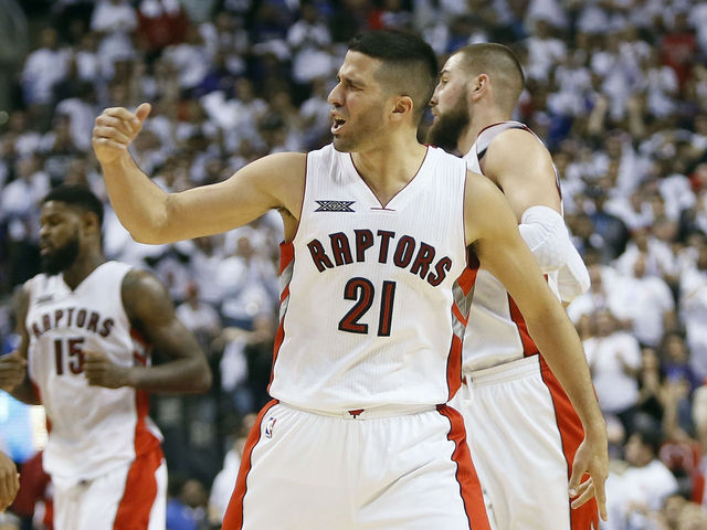 Raptors trade Greivis Vasquez to Bucks for future 1st and No. 46 pick