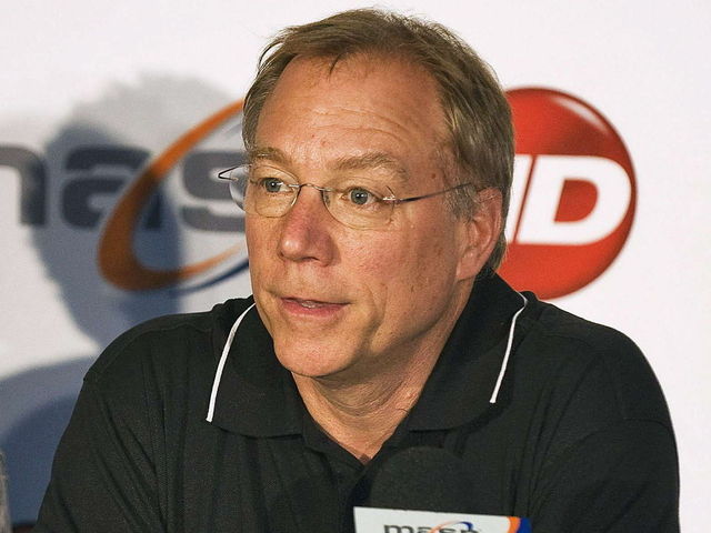 Phillies name MacPhail special assistant, to take over as president after 2015