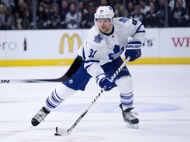 Phil Kessel's offseason could include a Gary Roberts' workout plan