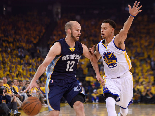 Report: Grizzlies RFA Nick Calathes gets a call from Mavs