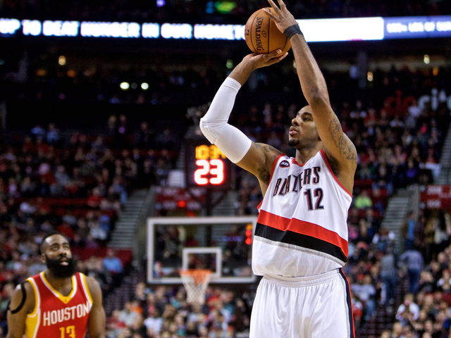Reports: Aldridge cancels Knicks meeting, meets with Heat's Riley, Lakers again