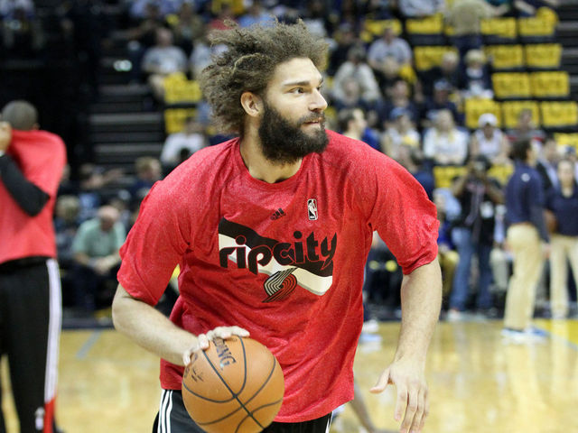 Report: Robin Lopez will sign with Knicks as long as DeAndre Jordan doesn't