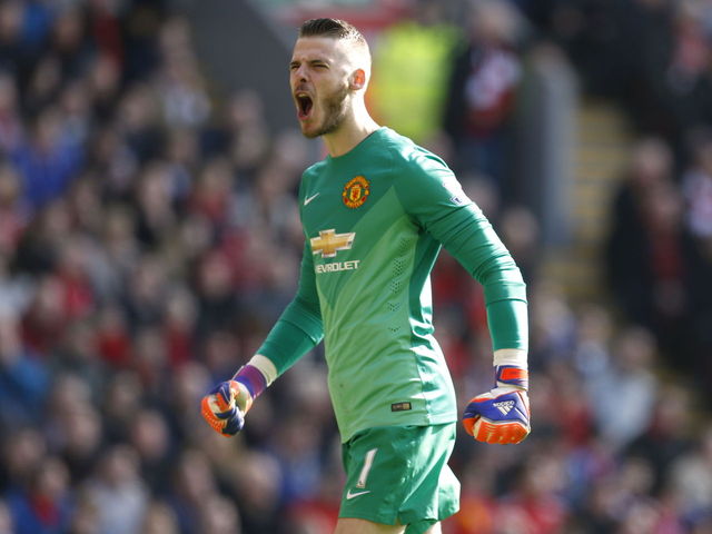 De Gea included in Manchester United's Champions League squad; Valdes left out