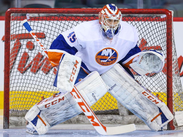 Oilers acquire Nilsson from Blackhawks for Coughlin; Nilsson signs 1-year deal