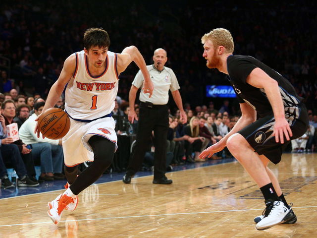 Report: Knicks could use $2.8M room exception to keep Alexey Shved