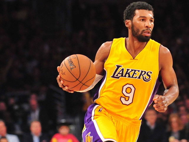 Report: Suns agree to terms with Price on 1-year veteran's minimum