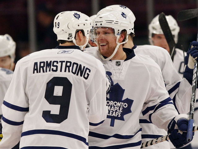 Colby Armstrong says 'it was frustrating' playing with Phil Kessel in Toronto