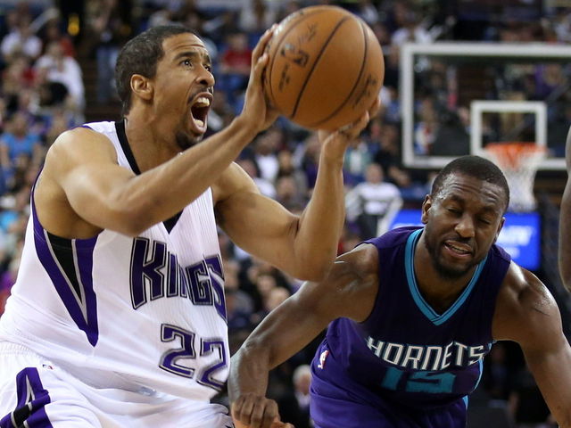 Vlade Divac says Kings 'had some talks' with Andre Miller