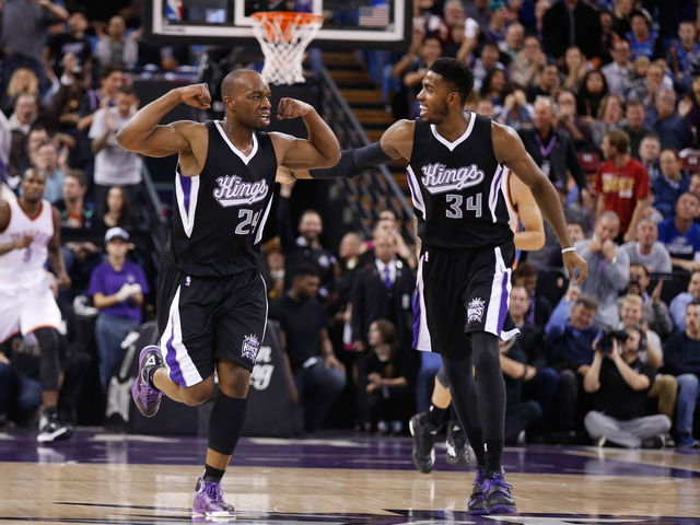 Sixers-Kings deal official: Landry, Thompson, Stauskas off to Philadelphia