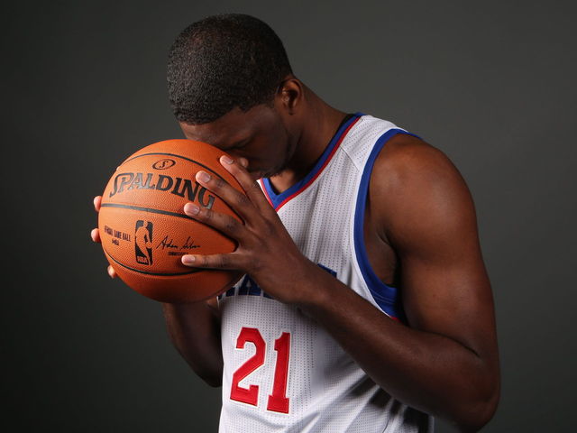 Report: Embiid re-broke the same bone that cost him rookie season