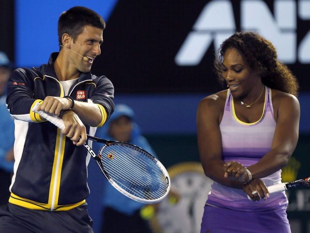 VIDEO: Djokovic, Serena bust a move at Wimbledon champions dinner