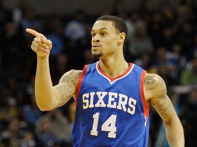 Report: Rockets in talks with RFA McDaniels, has 1 other suitor